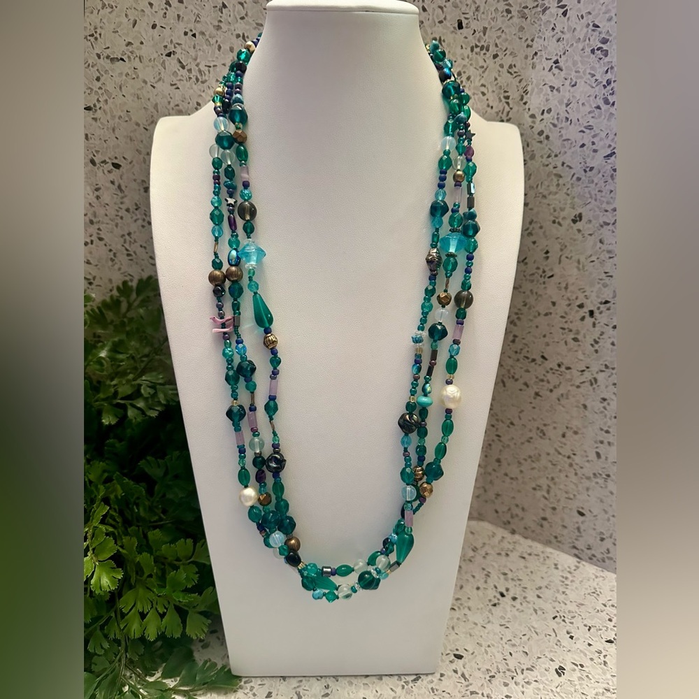 3 strand bead necklace in turquoise color
